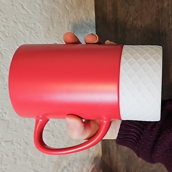 Great American Products- Detriot Red Wings 18oz Coffee Mug - Picture 3 of 5